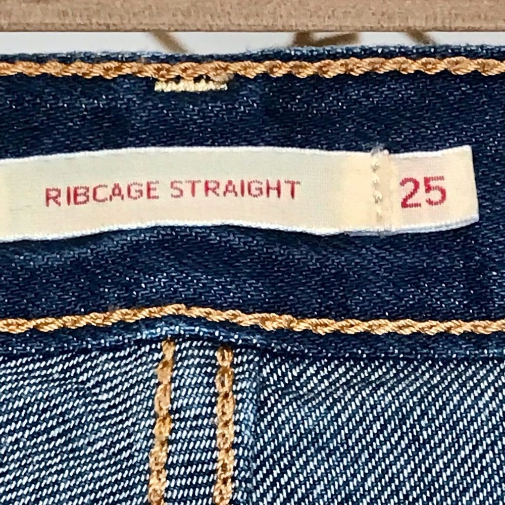 Levi’s Ribcage Straight S25